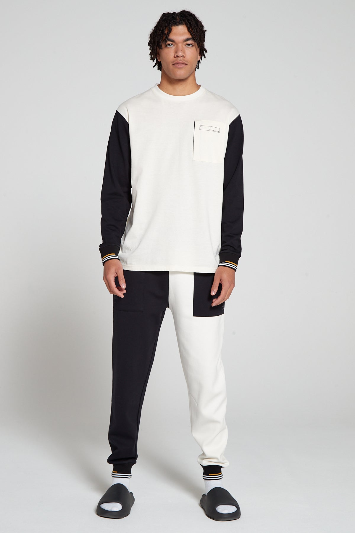 Track 2.0 Retro Zip Pocket Long Sleeve T-Shirt - Off White