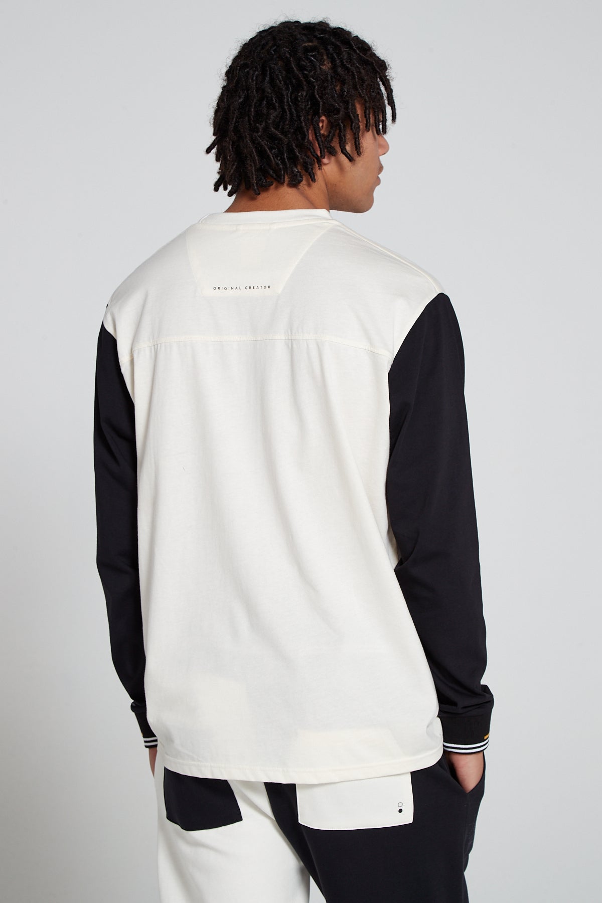 Track 2.0 Retro Zip Pocket Long Sleeve T-Shirt - Off White